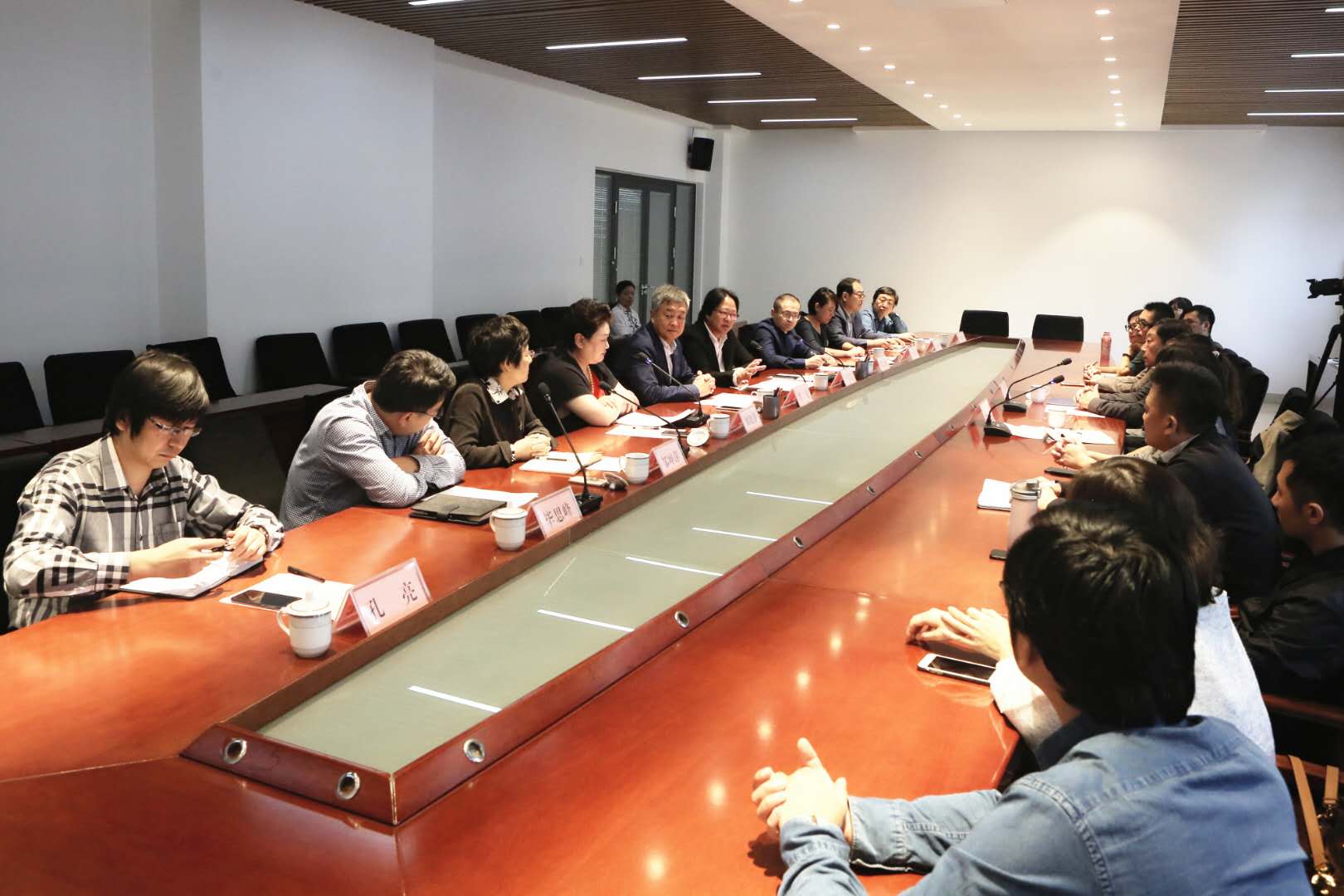 集团与山艺联合办学新进展：电影学院新聘院长书记到岗上任