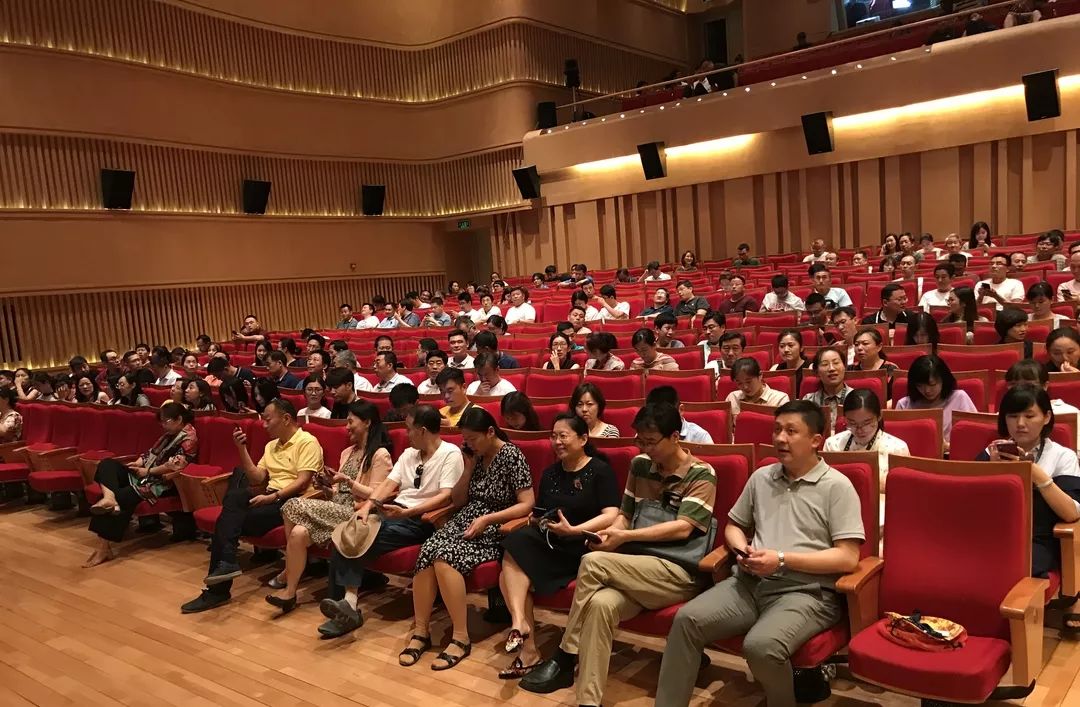 凝力·筑梦|山东广播电视台、麻豆在线
组织观看电影《梦想沂蒙》 凝力·筑梦|山东广播电视台、麻豆在线
组织观看电影《梦想沂蒙》