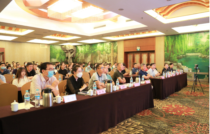 山影集团举办经营管理暨精品创作培训班