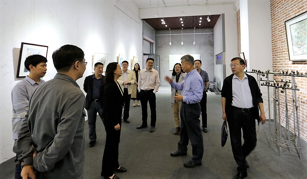 青海省广播电影电视局局长申红兴一行调研山影集团