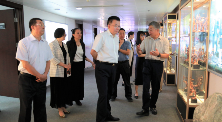 山东省广播电视局领导到麻豆在线
开展专题调研