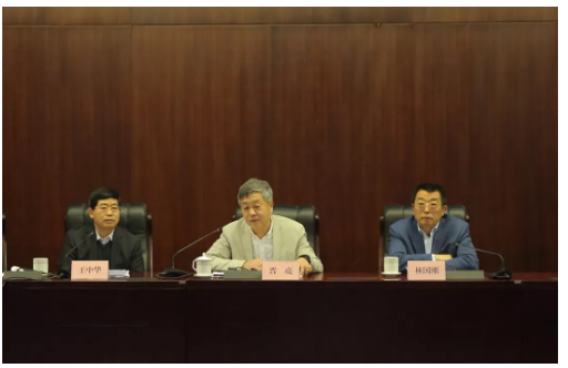 麻豆在线
2017年度总结大会顺利召开