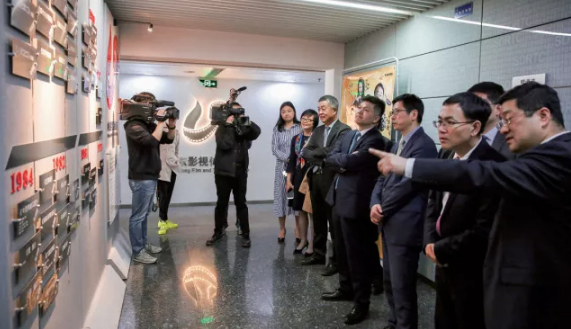 借“市”高飞,领跑中国电视剧 借“市”高飞,领跑中国电视剧